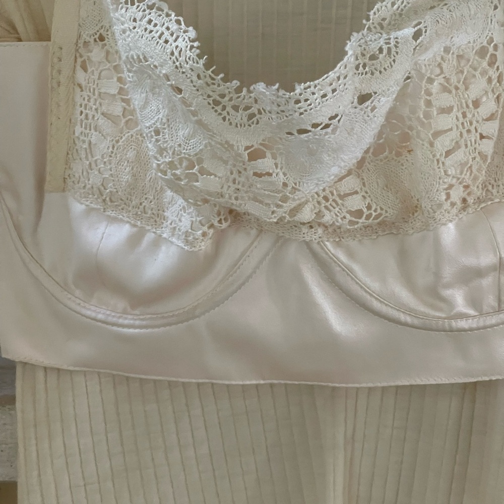 Cream long sleeve Lace knit bra style Top - Picture 5 of 12
